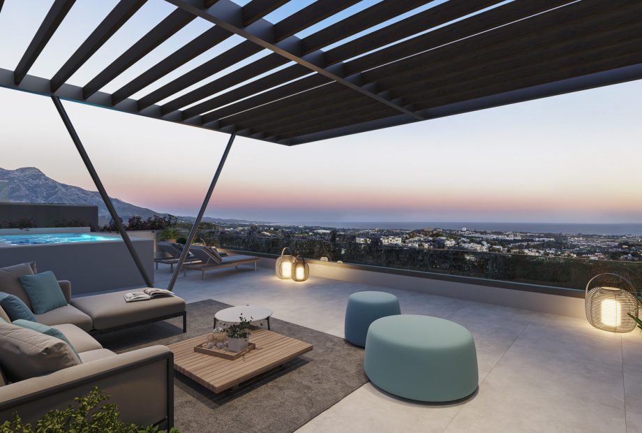 A project of luxury home on the top of the hill with amazing panoramic sea views, you will enjoy fantastic sunset overlooking Africa and Gibraltar.
