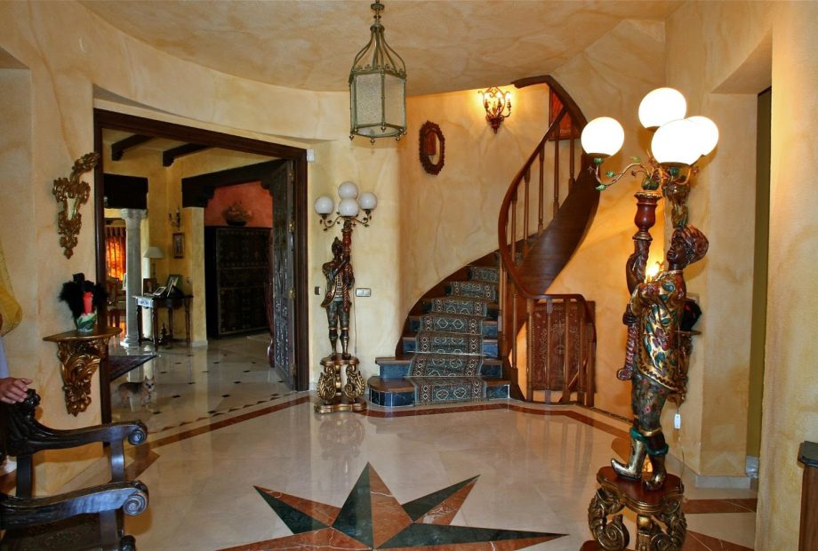 Magnificent Luxurious Villa in Benahavis