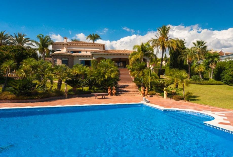 Magnificent Luxurious Villa in Benahavis