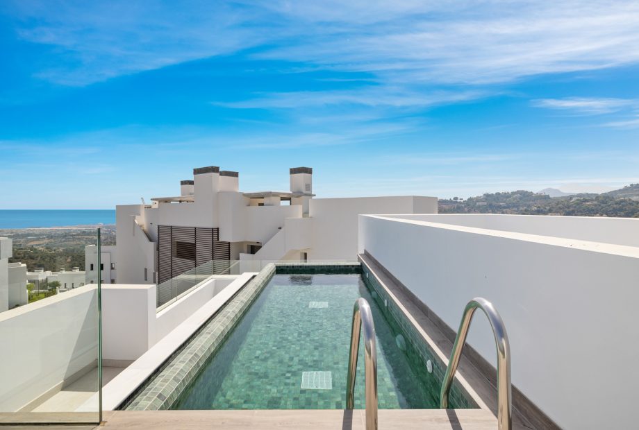 Stunning Penthouse in Quercus, Real de la Quinta: A New Paradigm of Luxury Living with Sweeping Mediterranean Views