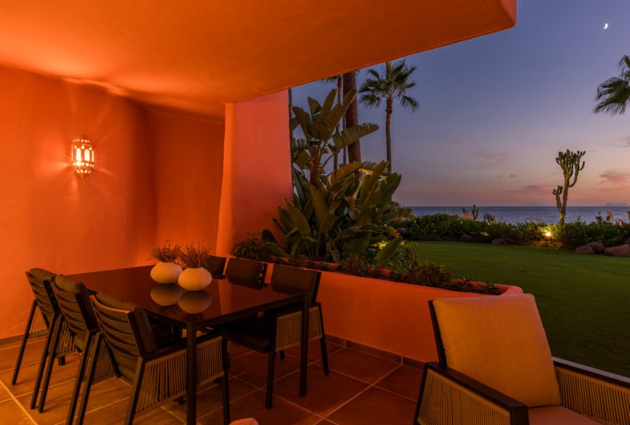 Exceptional 3-Bedroom Ground Floor Apartment in Cabo Bermejo, New Golden Mile: Premium Renovation, Beachfront Luxury, and Spectacular Sea Views