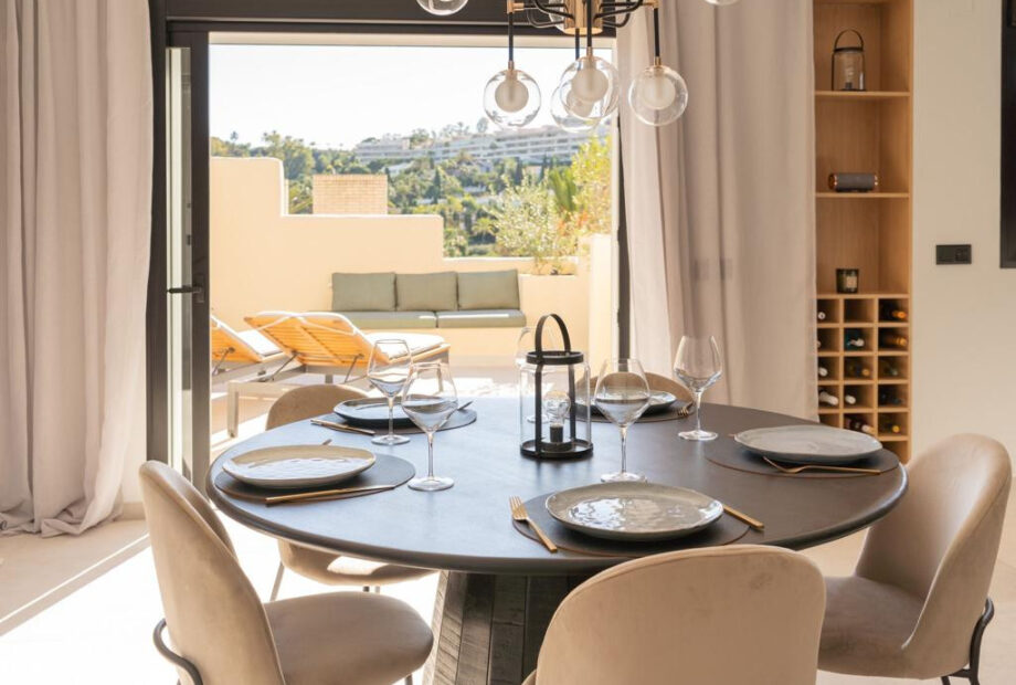 Fantastic Penthouse, newly renovated scandidesign for sale in Nueva Andalucia