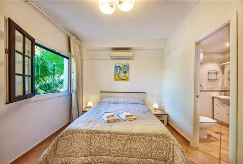 Apartment in Villa Marina, Puerto Banus costa del Sol