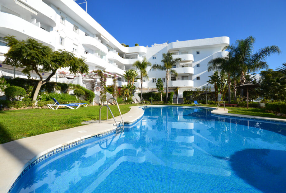 Spacious two bedroom, first floor apartment in the well-known and gated community Marbella Real
