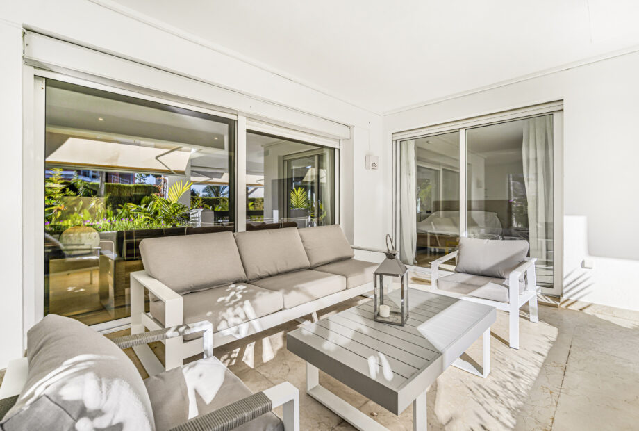 Superb one bedroom ground floor apartment in the gated community Park Club Suites in Rio Real (could be converted to two bedrooms)