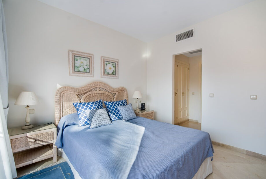 Three bedroom, southwest facing duplex penthouse in the beachfront community Menara Beach, Estepona