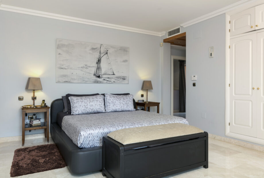 Impressive Three Bedroom Duplex Penthouse in Lagos de Sierra Blanca